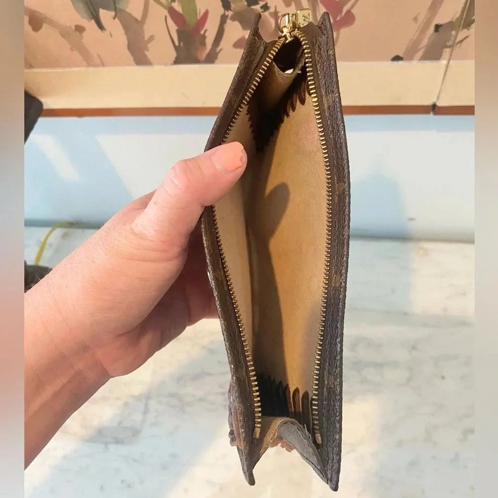 Louis Vuitton Fringe Reworked Wristlet VGUC
